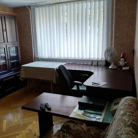 4-X Apartments Center Wi-Fi С 3-Мя Спальнями 95М2 แชร์นีฮีฟ ภายนอก รูปภาพ