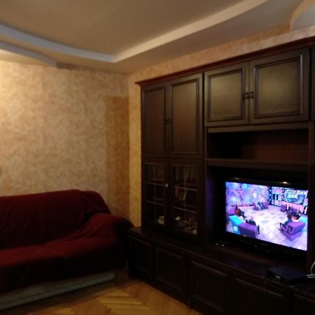 4-X Apartments Center Wi-Fi С 3-Мя Спальнями 95М2 แชร์นีฮีฟ ภายนอก รูปภาพ