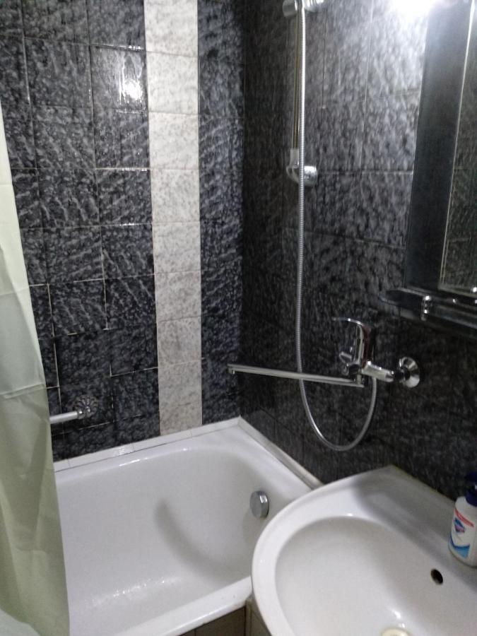 4-X Apartments Center Wi-Fi С 3-Мя Спальнями 95М2 แชร์นีฮีฟ ภายนอก รูปภาพ